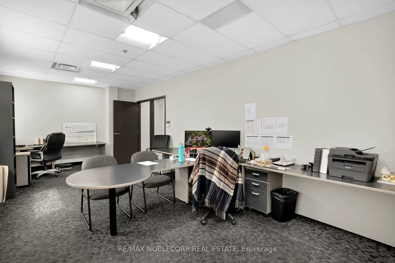 9033, Leslie, Beaver Creek Business Park, Richmond Hill