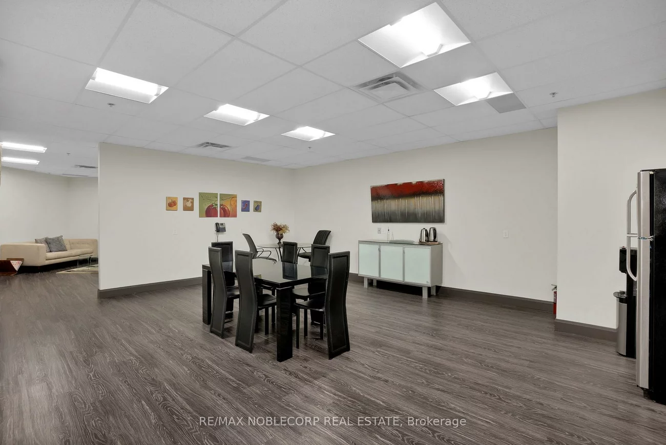 9033, Leslie, Beaver Creek Business Park, Richmond Hill