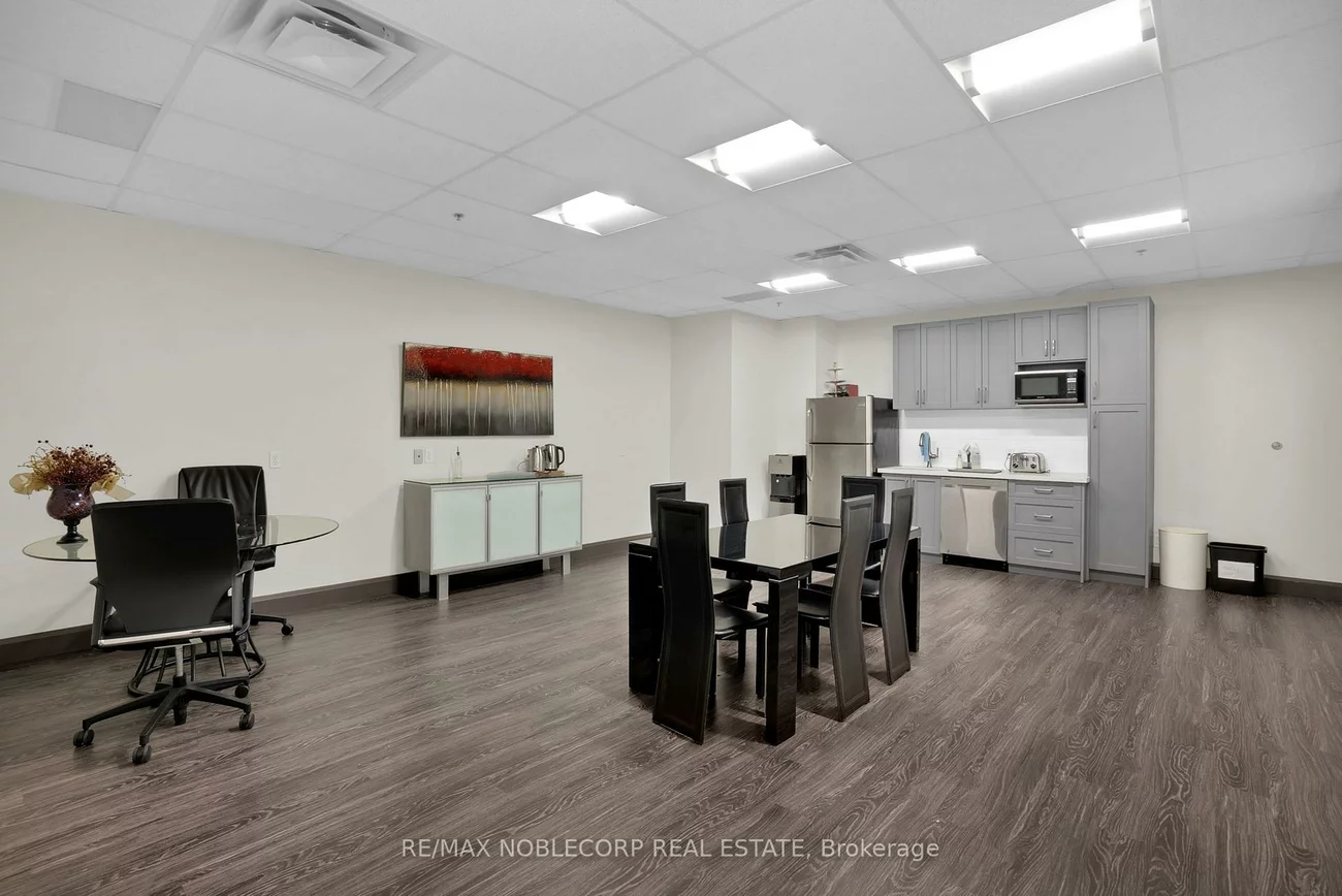 9033, Leslie, Beaver Creek Business Park, Richmond Hill