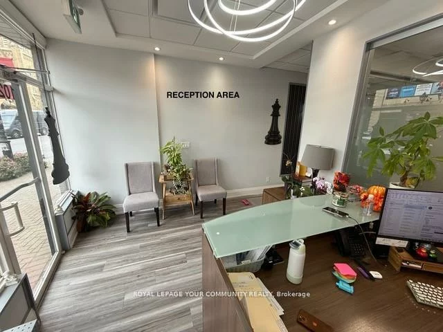 10212, Yonge, Mill Pond, Richmond Hill