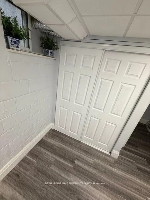 10212, Yonge, Mill Pond, Richmond Hill