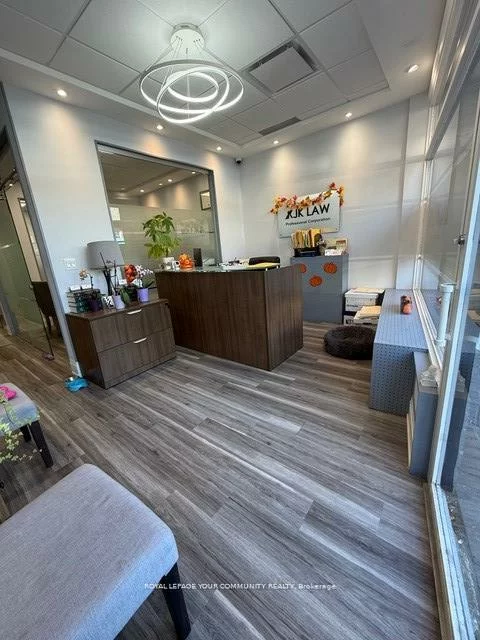 10212, Yonge, Mill Pond, Richmond Hill