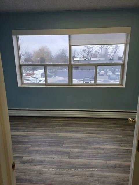 10212, Yonge, Mill Pond, Richmond Hill