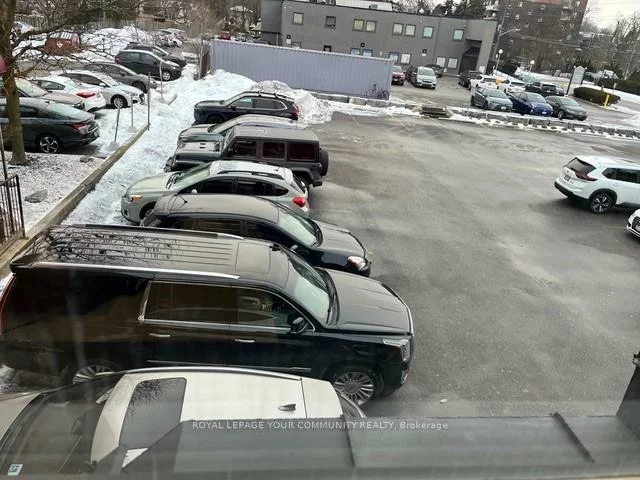 10212, Yonge, Mill Pond, Richmond Hill