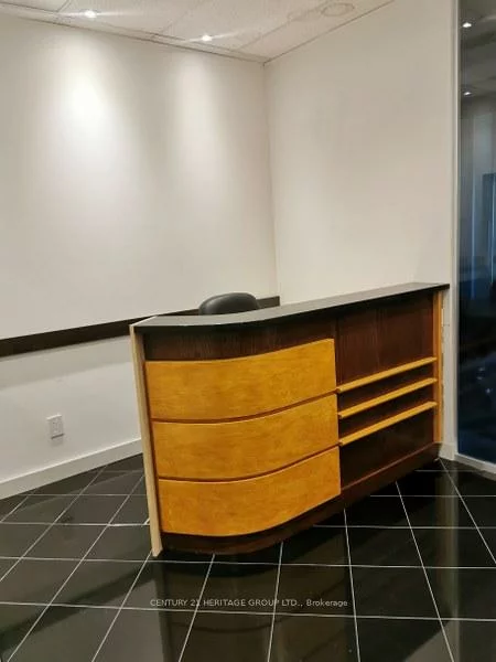 330, Hwy 7, Doncrest, Richmond Hill