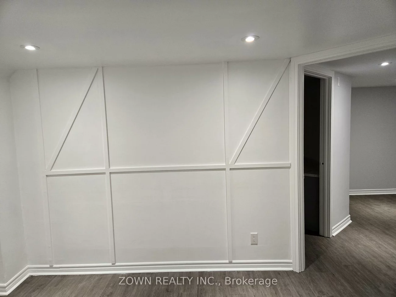 10014, Yonge, Mill Pond, Richmond Hill