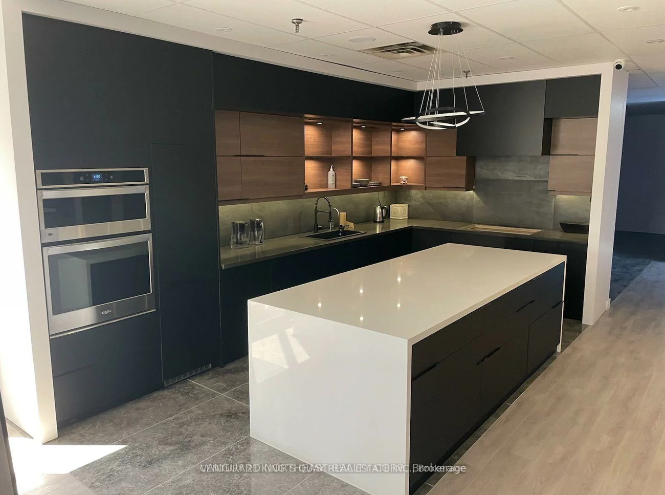 20, Mural, Beaver Creek Business Park, Richmond Hill