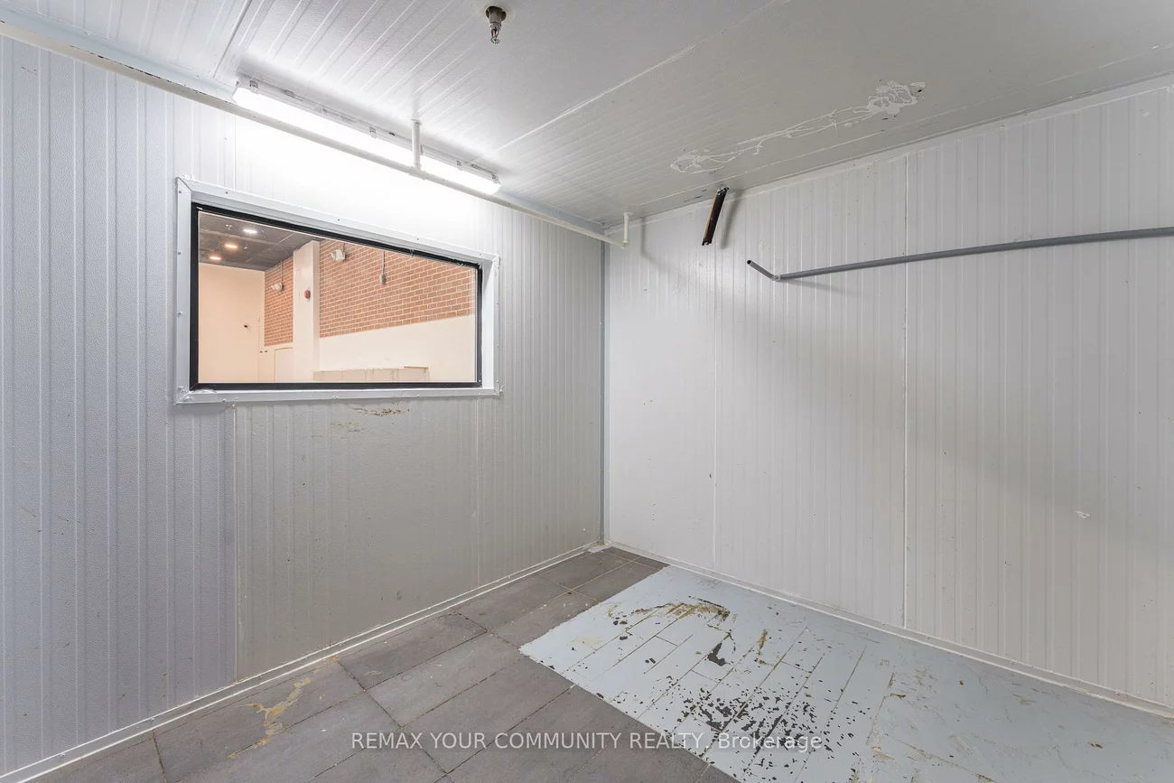 9737, Yonge, Harding, Richmond Hill