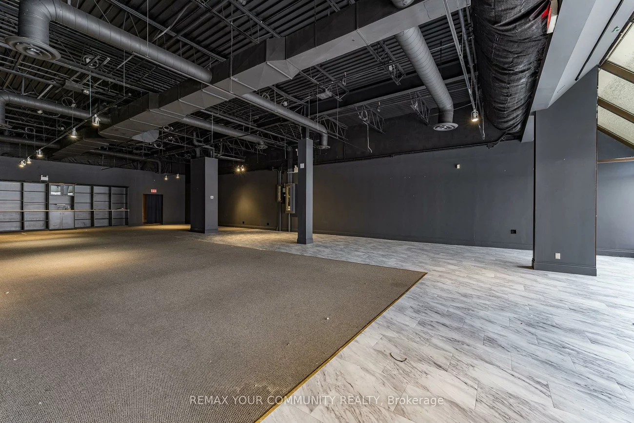 9737, Yonge, Harding, Richmond Hill