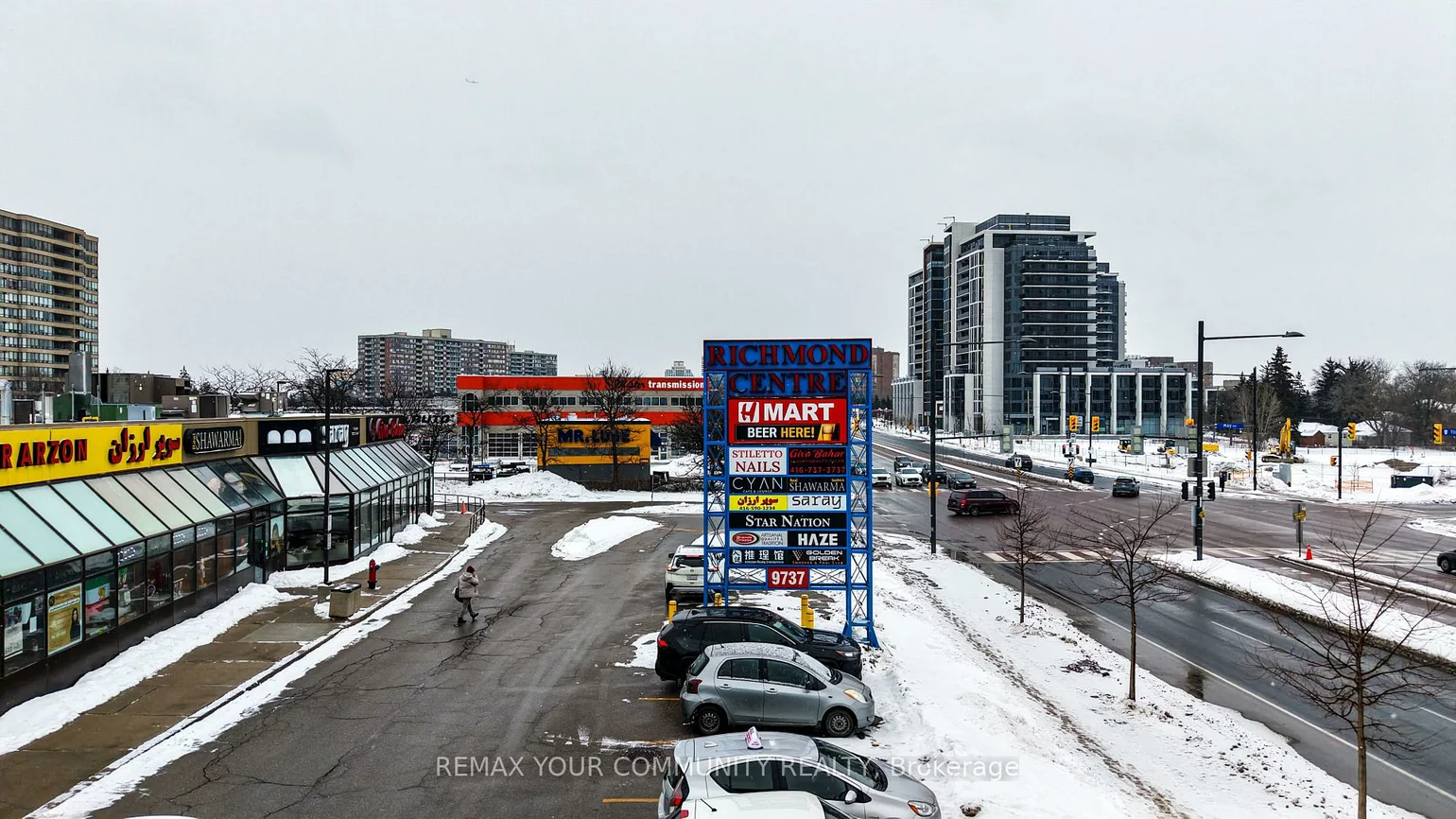 9737, Yonge, Harding, Richmond Hill