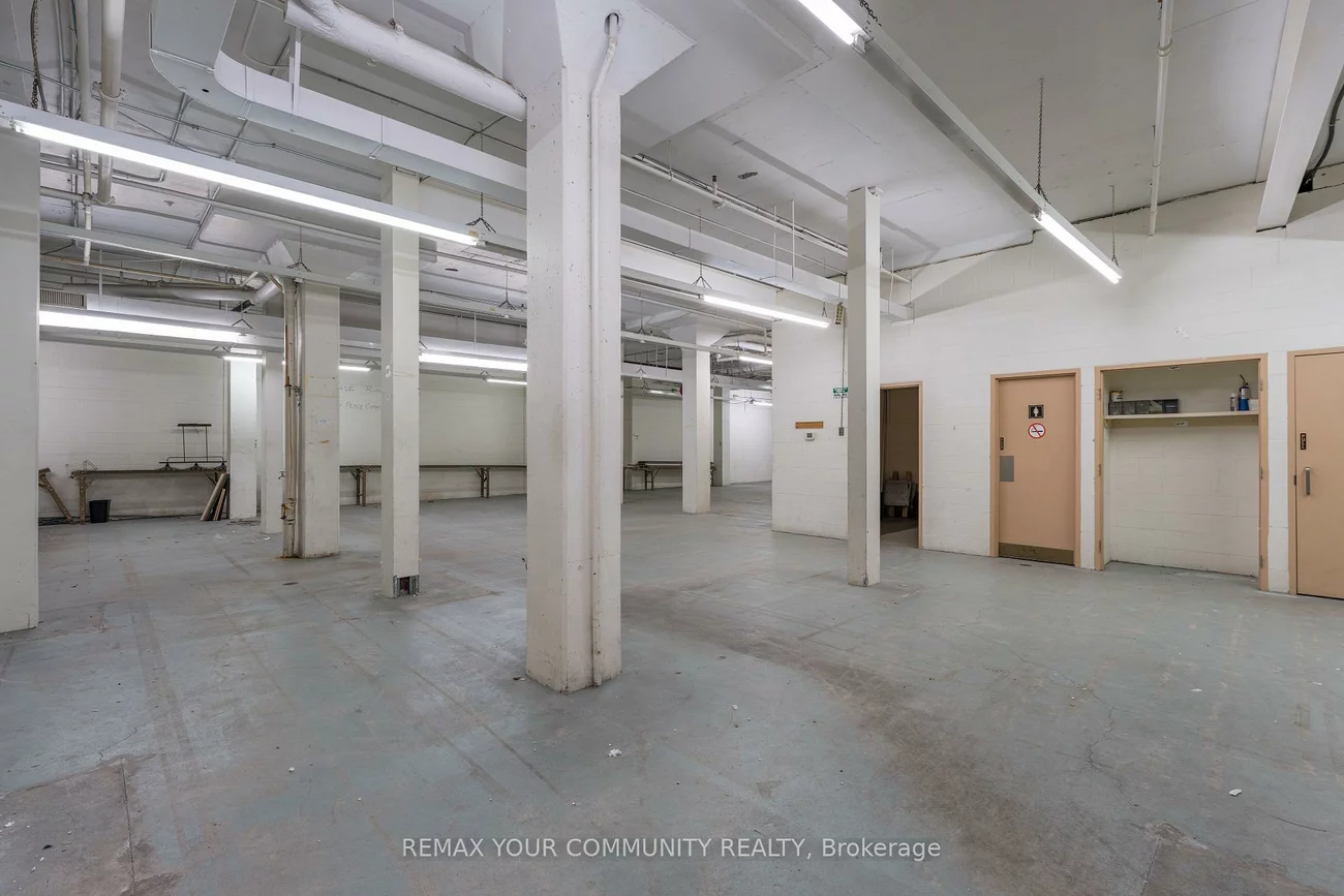 9737, Yonge, Harding, Richmond Hill