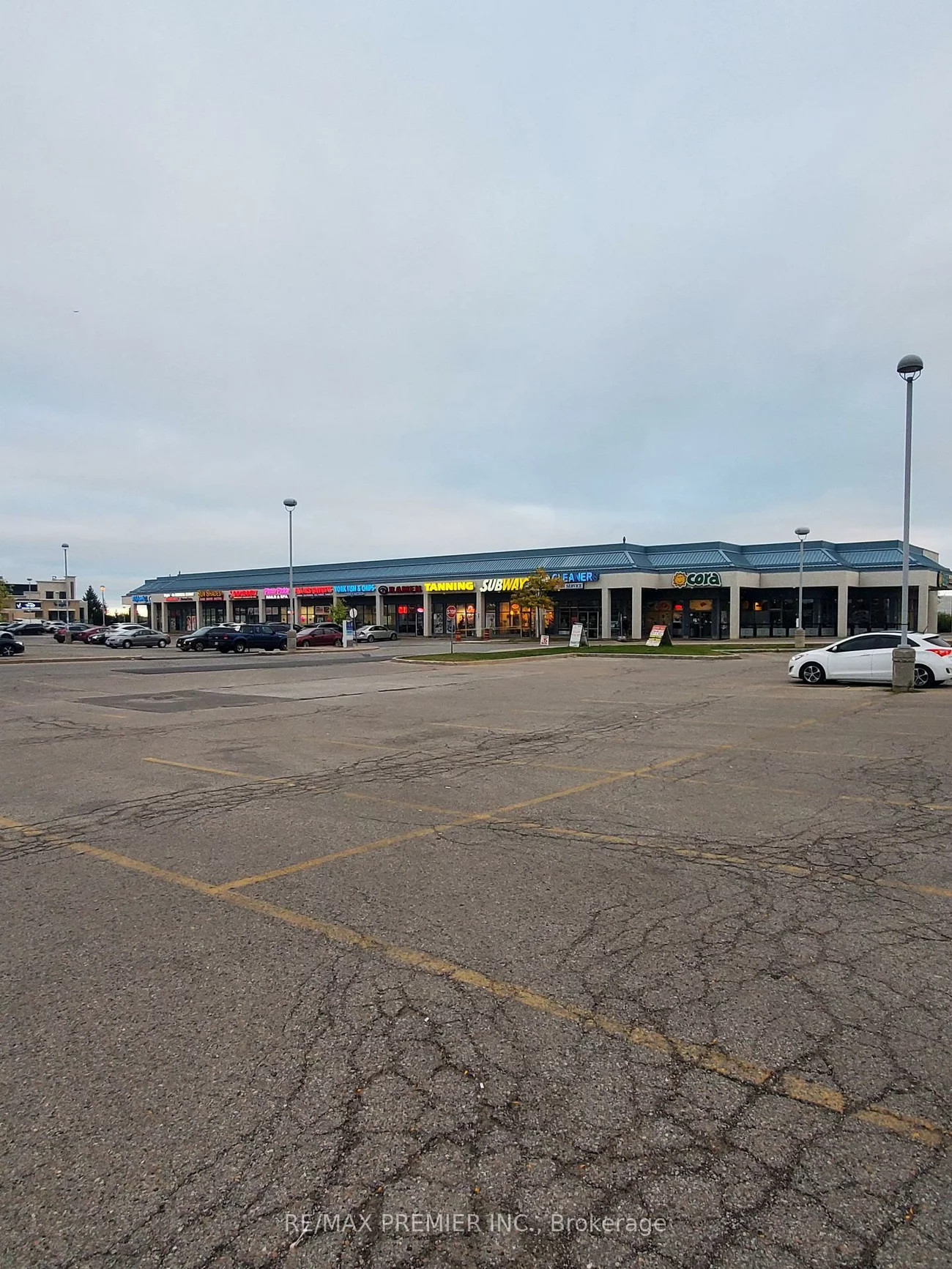 10909, Yonge, Devonsleigh, Richmond Hill