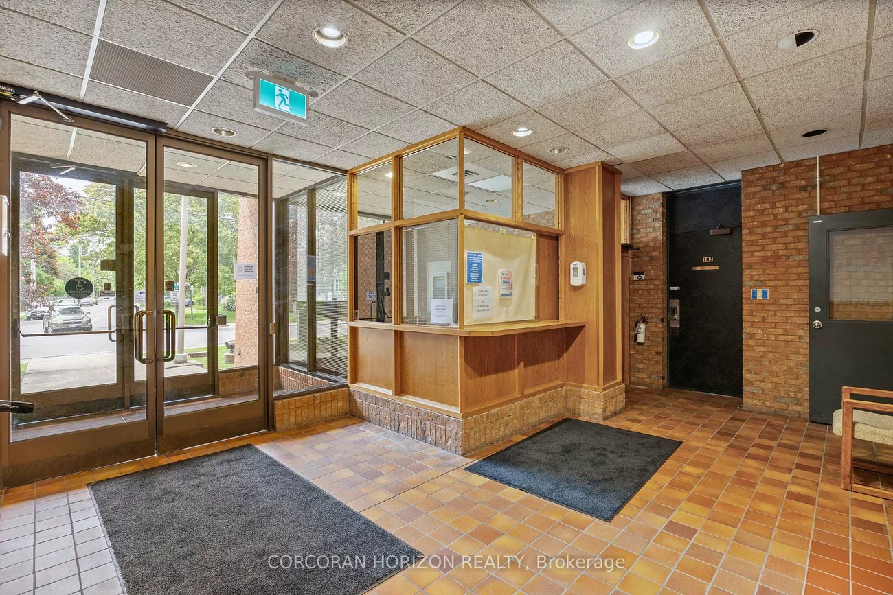 21, Dunlop, Crosby, Richmond Hill