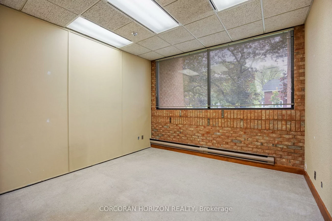 21, Dunlop, Crosby, Richmond Hill