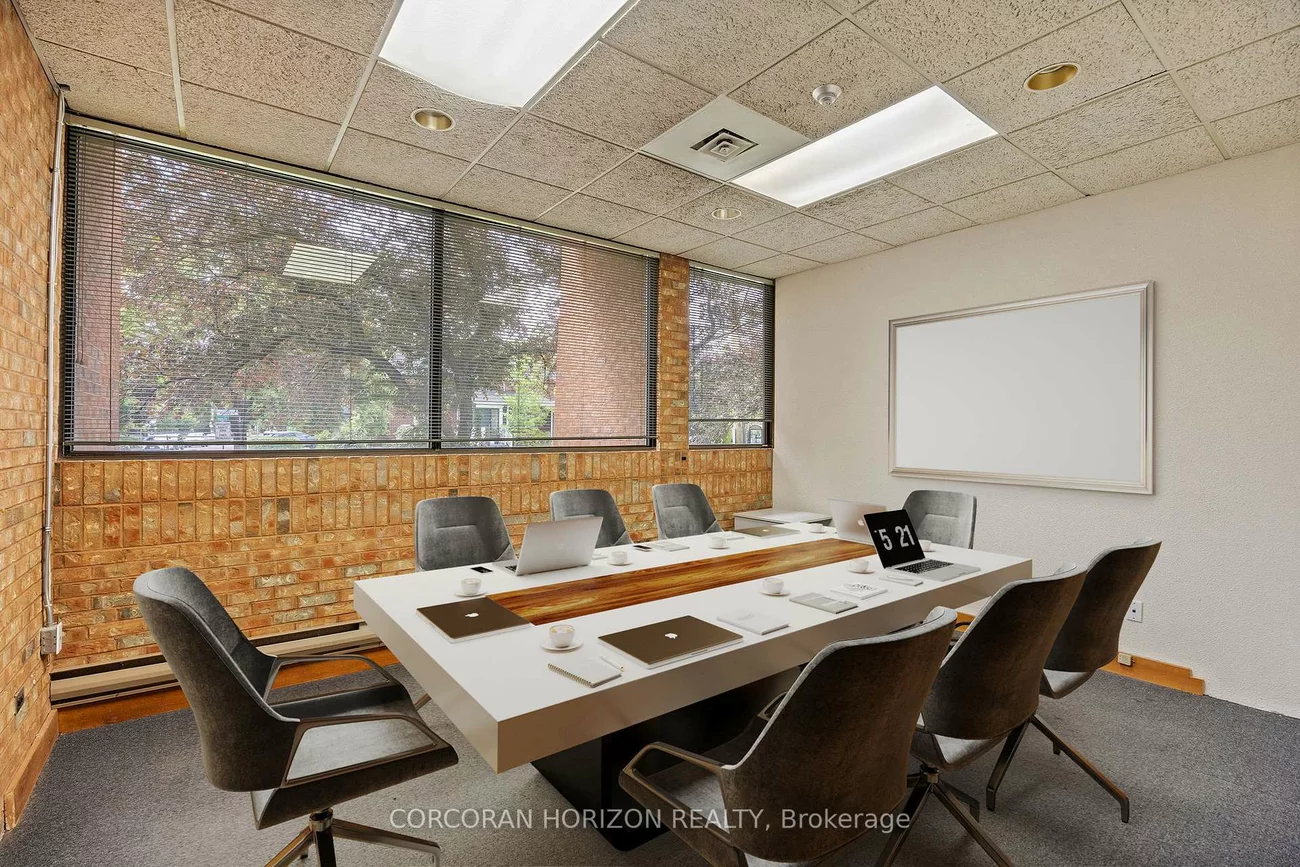 21, Dunlop, Crosby, Richmond Hill