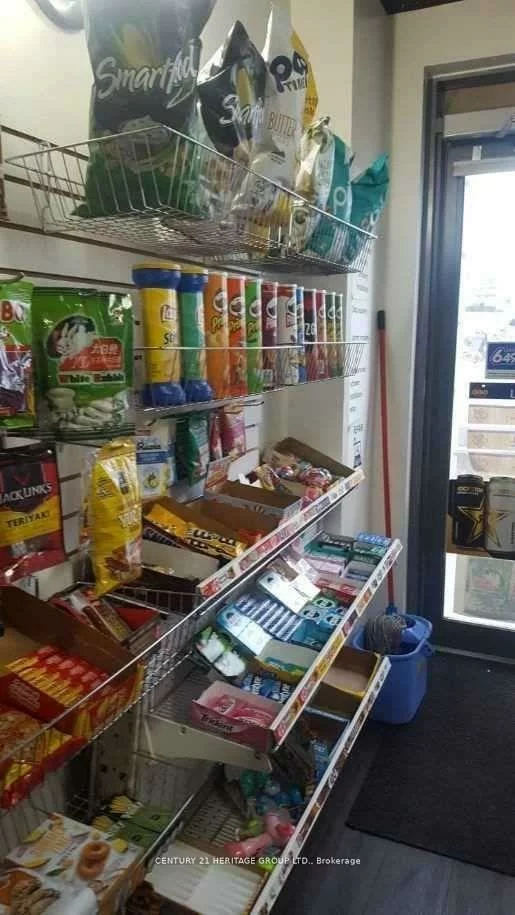 372, Hwy 7, Doncrest, Richmond Hill