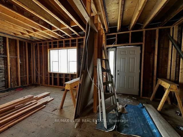 9861, Leslie, Headford Business Park, Richmond Hill