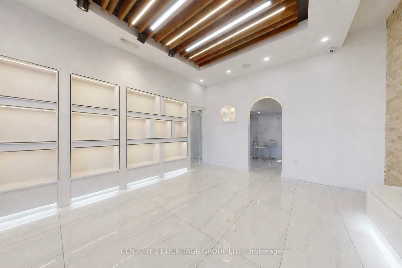 9610, Yonge, North Richvale, Richmond Hill