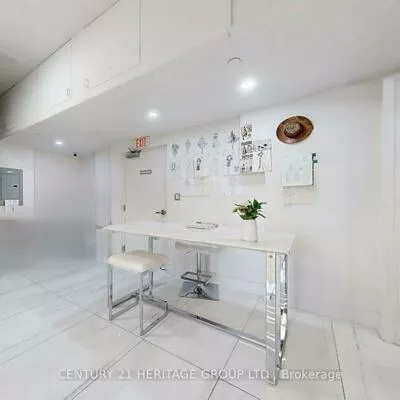 9610, Yonge, North Richvale, Richmond Hill