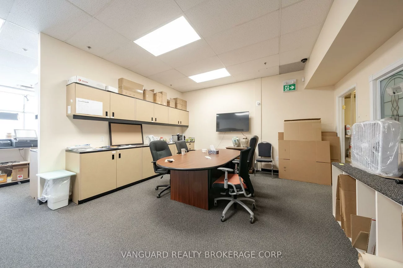 280, West Beaver Creek, Beaver Creek Business Park, Richmond Hill