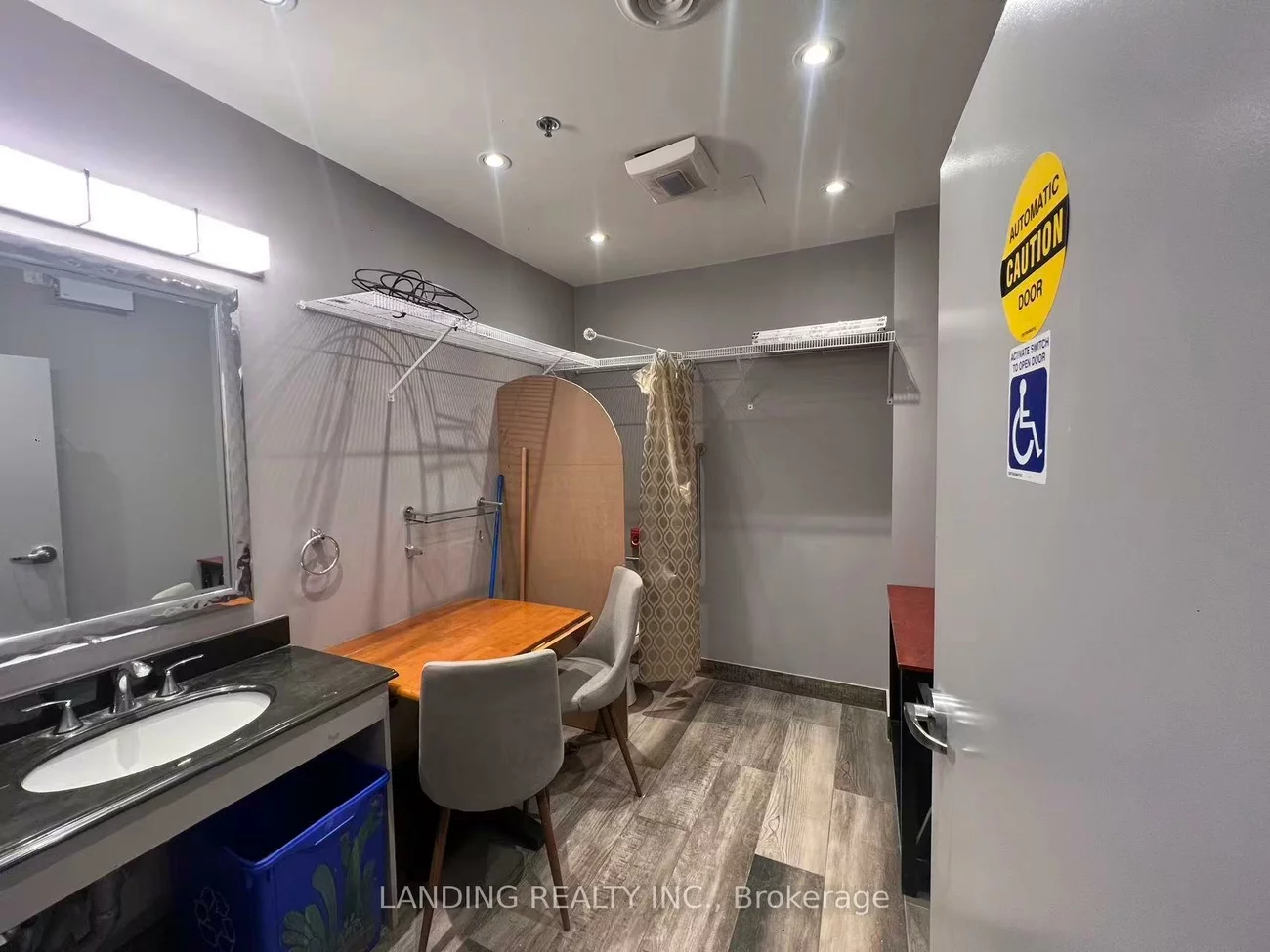 9610, Yonge, North Richvale, Richmond Hill