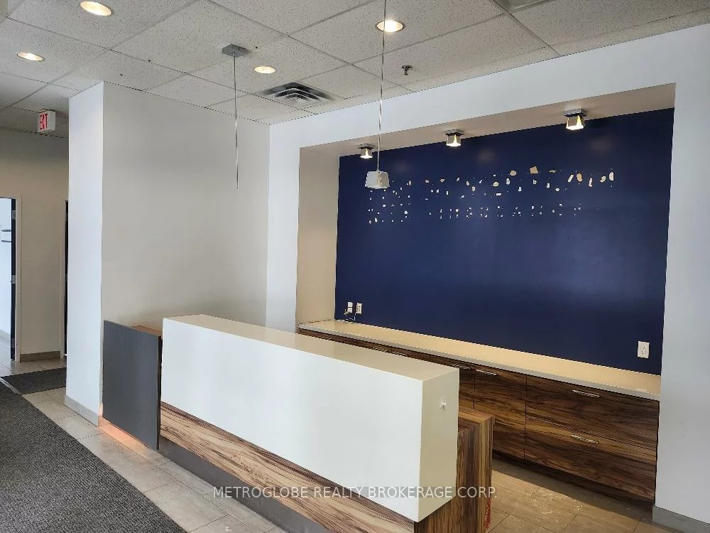 1550, 16th, Headford Business Park, Richmond Hill