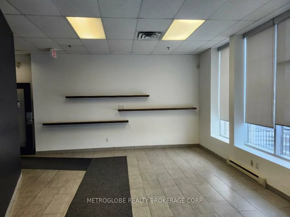 1550, 16th, Headford Business Park, Richmond Hill