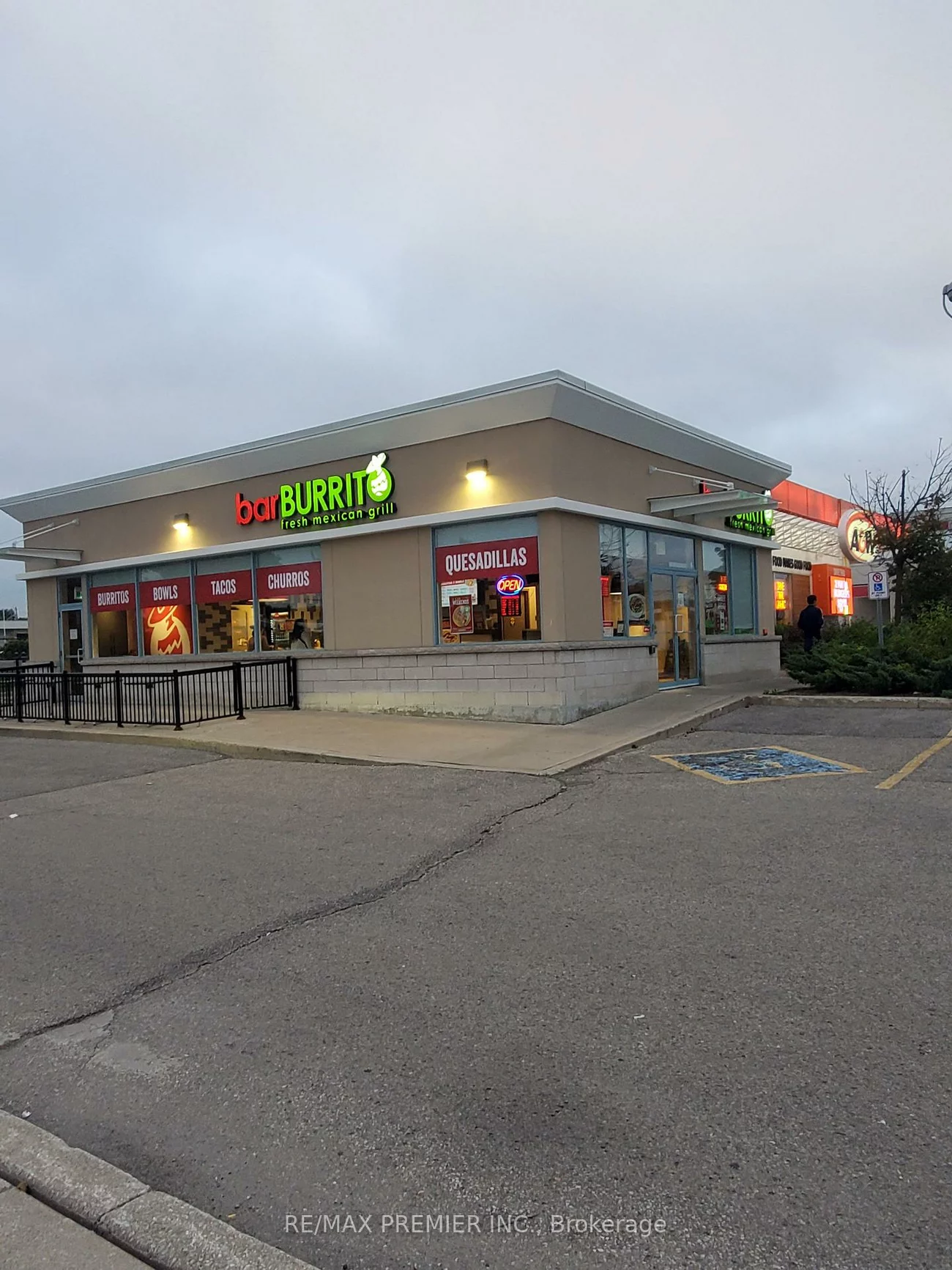 10909, Yonge, Devonsleigh, Richmond Hill