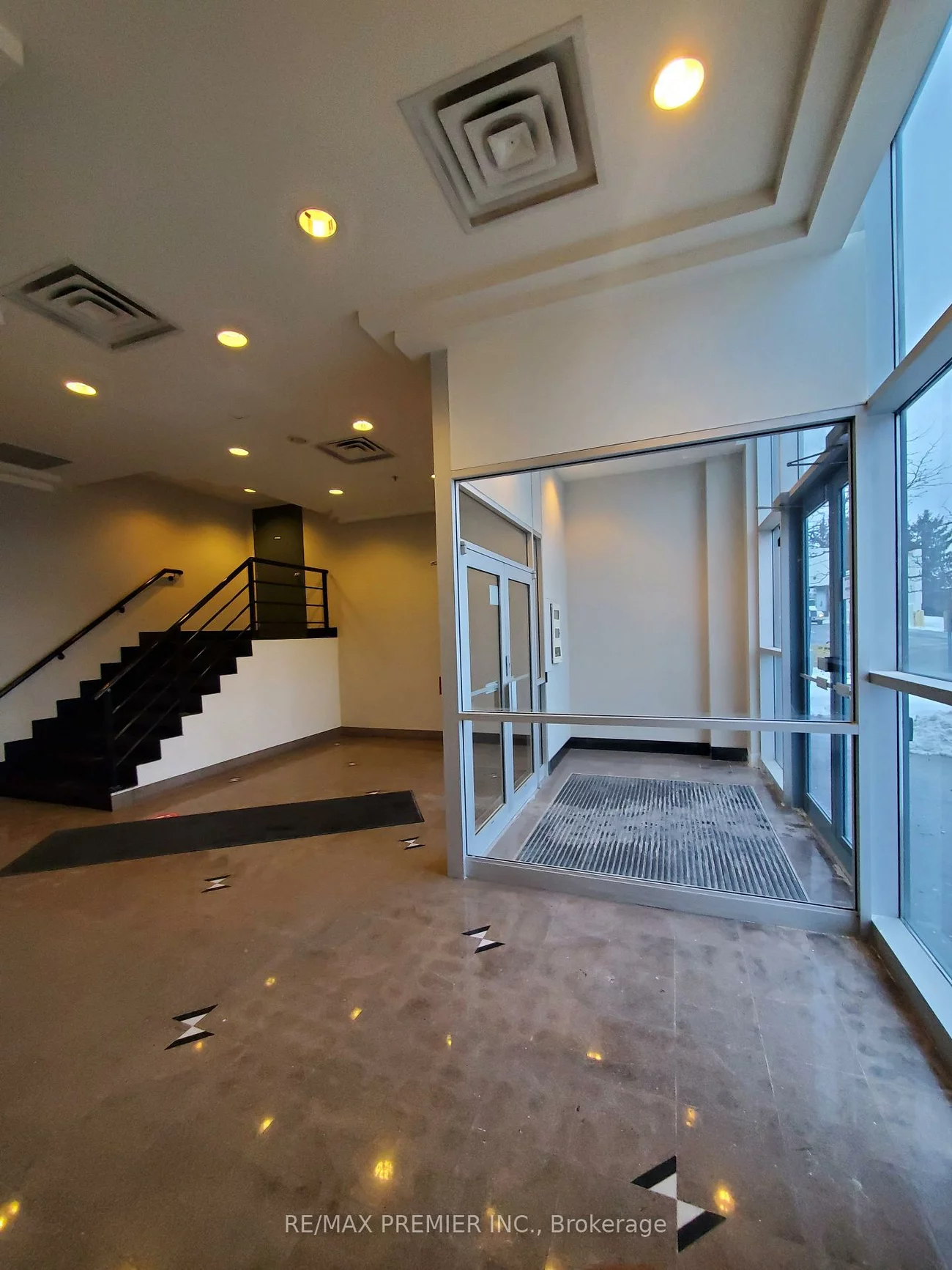 10909, Yonge, Devonsleigh, Richmond Hill