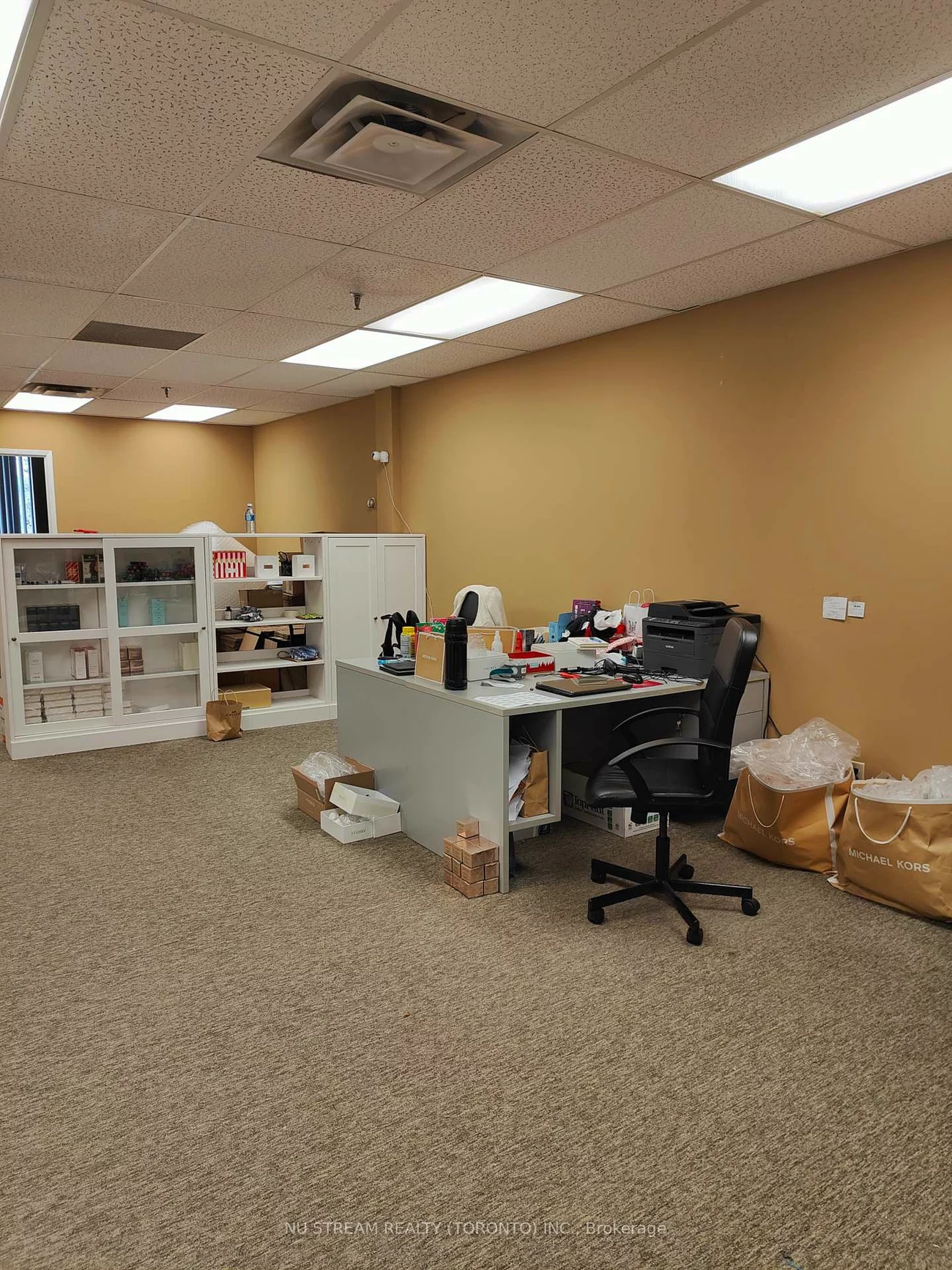 9011, Leslie, Beaver Creek Business Park, Richmond Hill