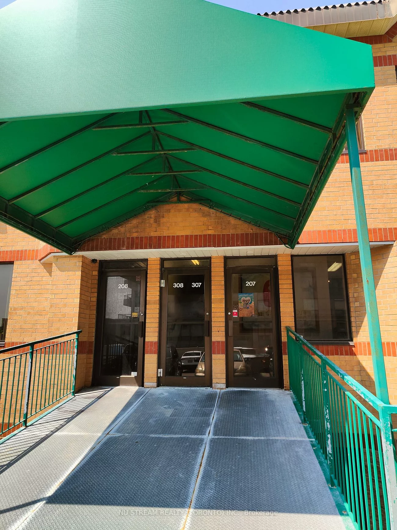 9011, Leslie, Beaver Creek Business Park, Richmond Hill