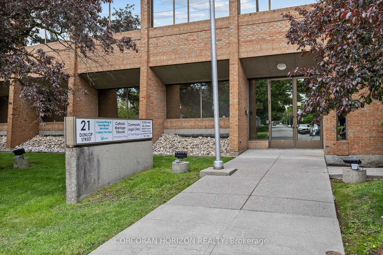 21, Dunlop, Crosby, Richmond Hill