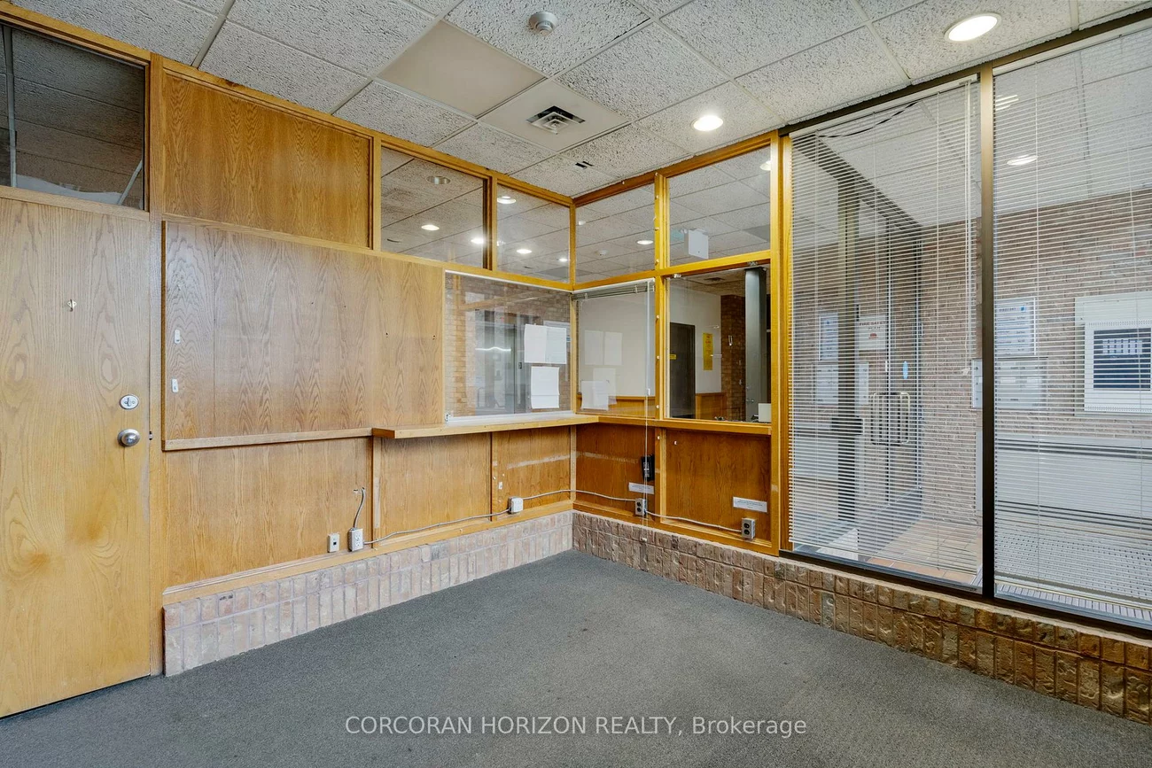 21, Dunlop, Crosby, Richmond Hill