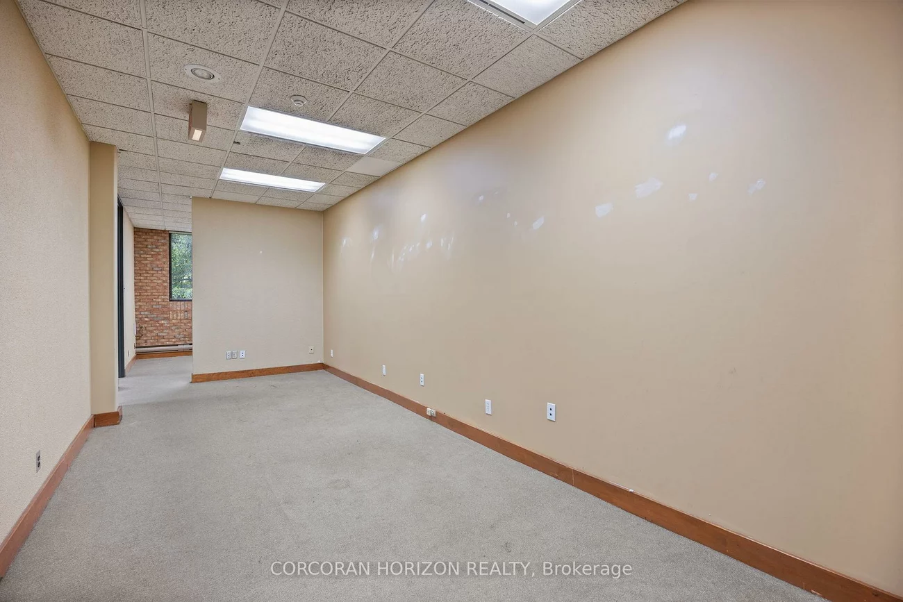 21, Dunlop, Crosby, Richmond Hill