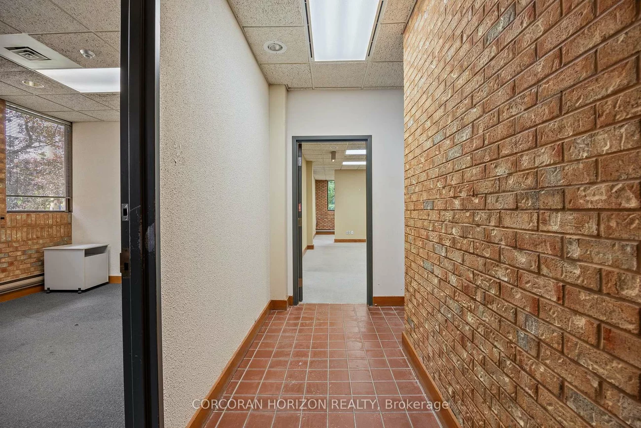 21, Dunlop, Crosby, Richmond Hill