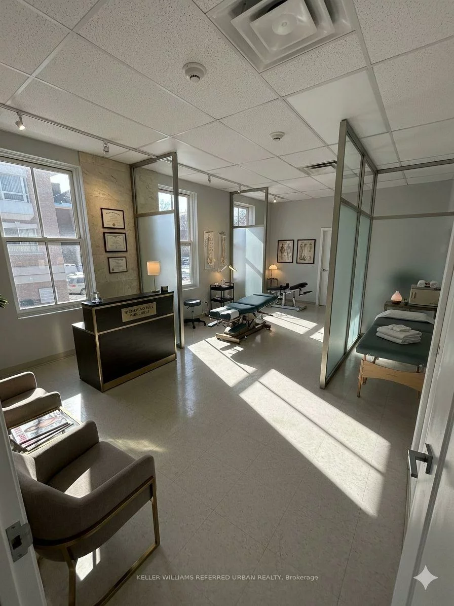 10132, Yonge, Mill Pond, Richmond Hill