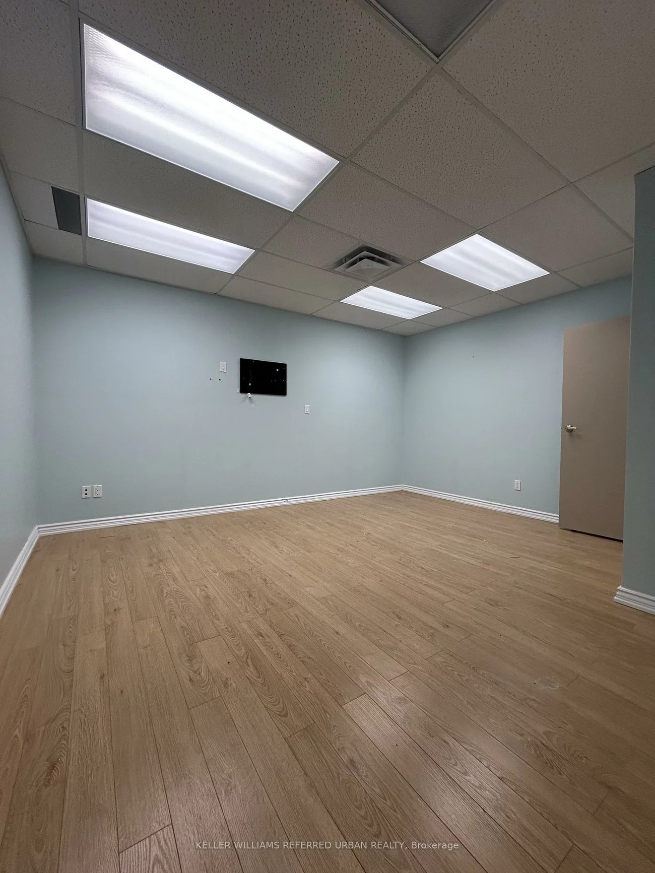 10132, Yonge, Mill Pond, Richmond Hill