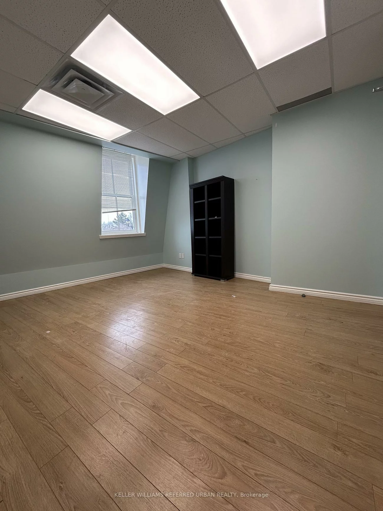 10132, Yonge, Mill Pond, Richmond Hill