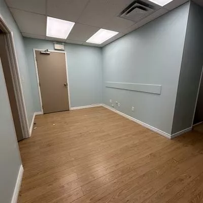 10132, Yonge, Mill Pond, Richmond Hill