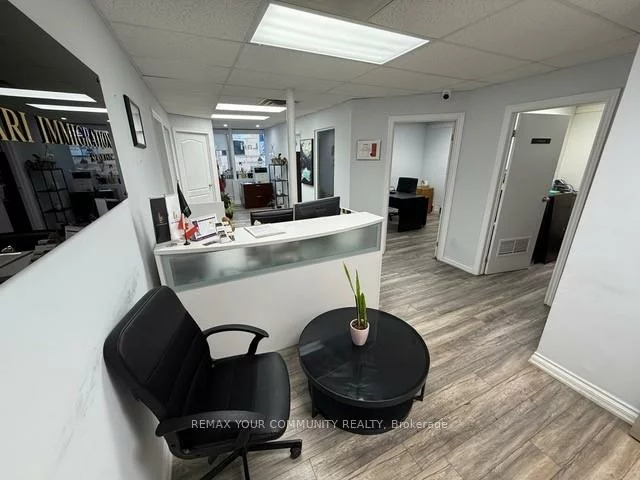 10212, Yonge, Mill Pond, Richmond Hill