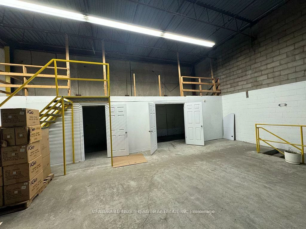 15, West Pearce, Beaver Creek Business Park, Richmond Hill