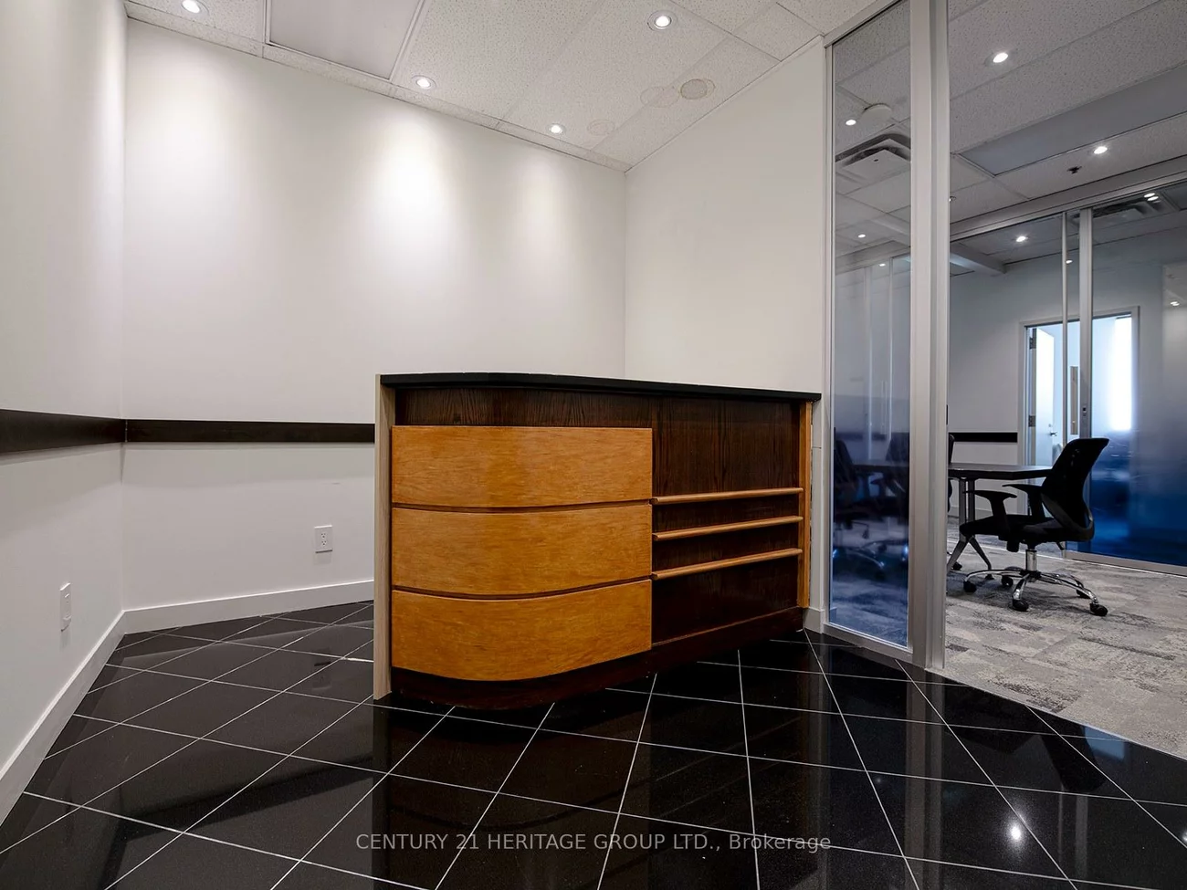 330, Highway 7, Doncrest, Richmond Hill