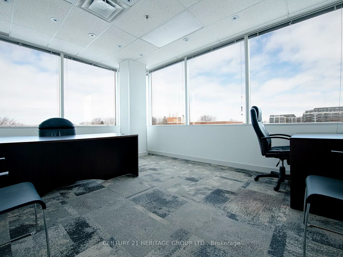 330, Highway 7, Doncrest, Richmond Hill