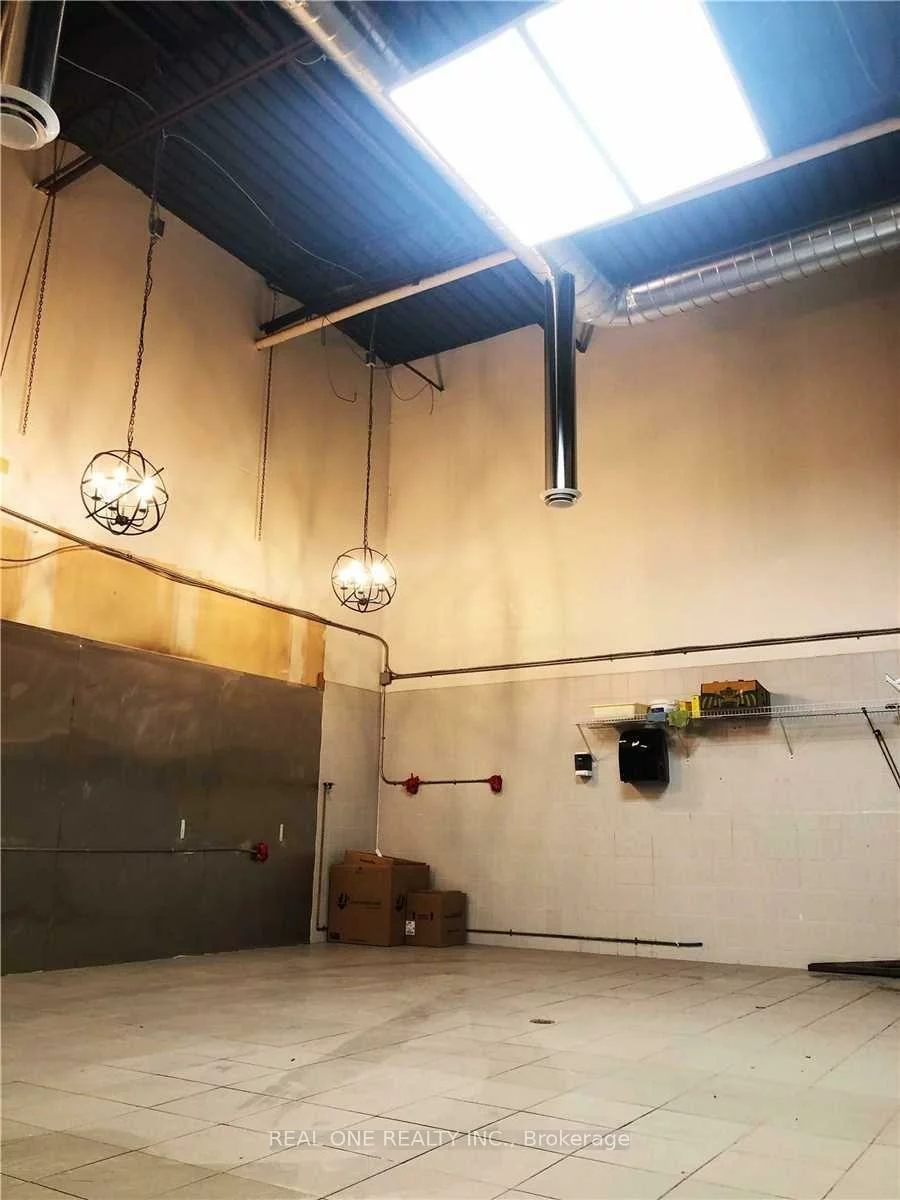 563, Edward, Devonsleigh, Richmond Hill