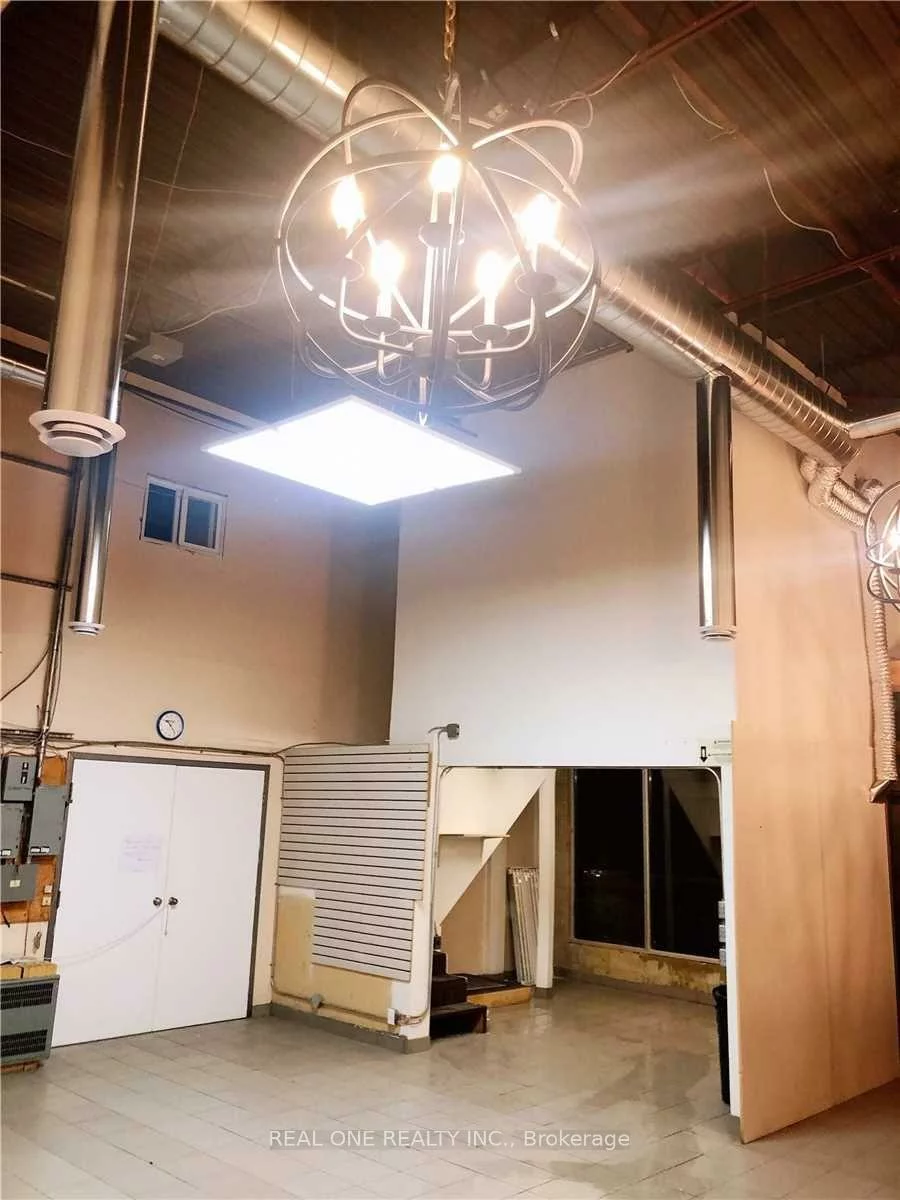 563, Edward, Devonsleigh, Richmond Hill