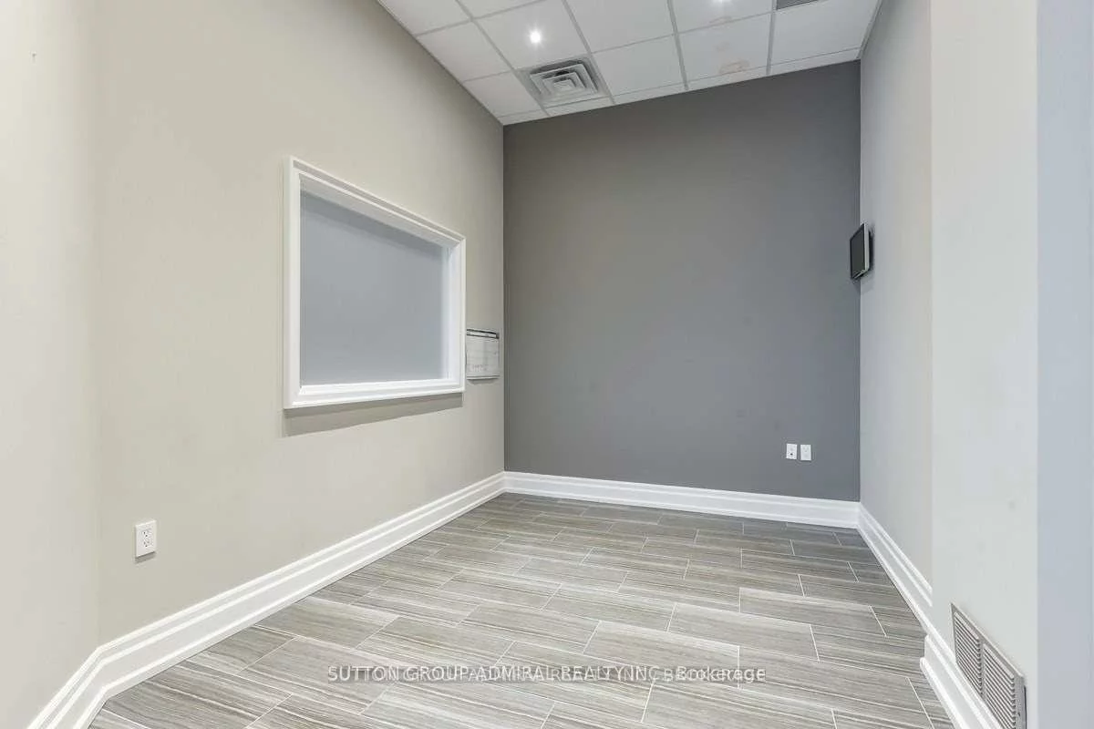 10376, Yonge, Mill Pond, Richmond Hill