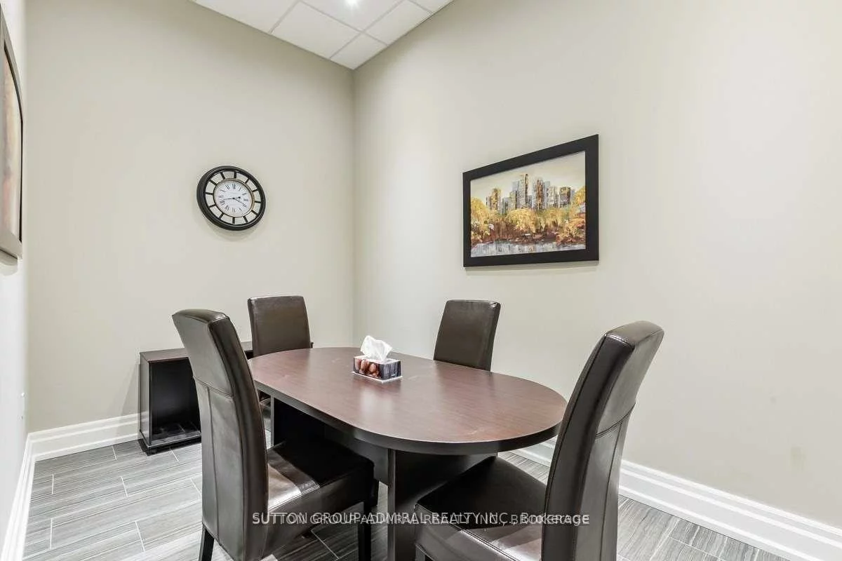 10376, Yonge, Mill Pond, Richmond Hill