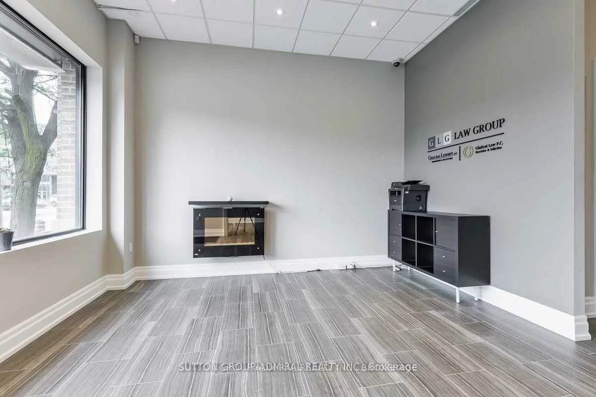 10376, Yonge, Mill Pond, Richmond Hill