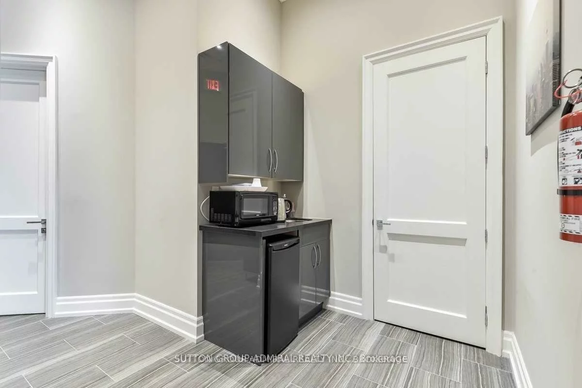 10376, Yonge, Mill Pond, Richmond Hill