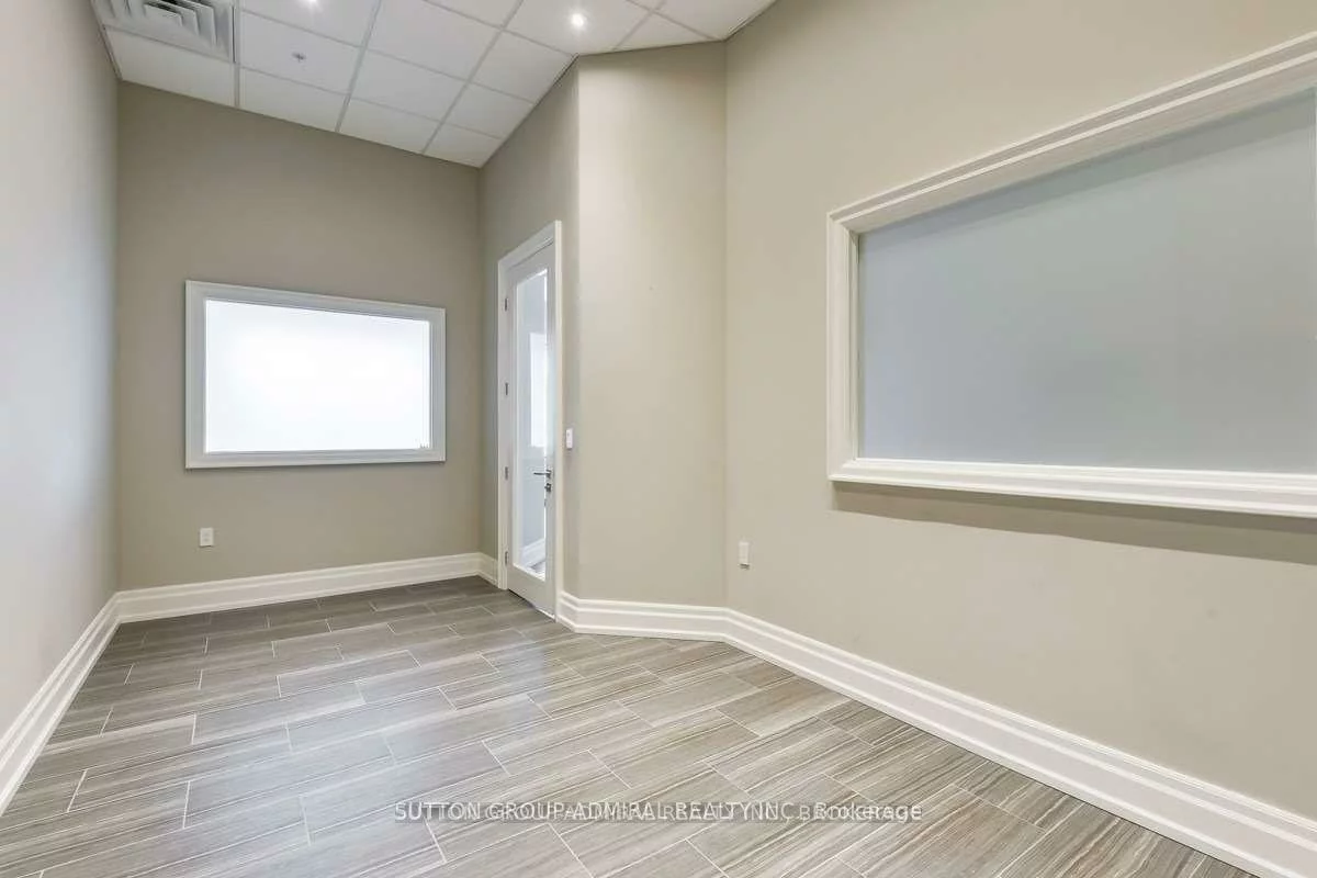 10376, Yonge, Mill Pond, Richmond Hill